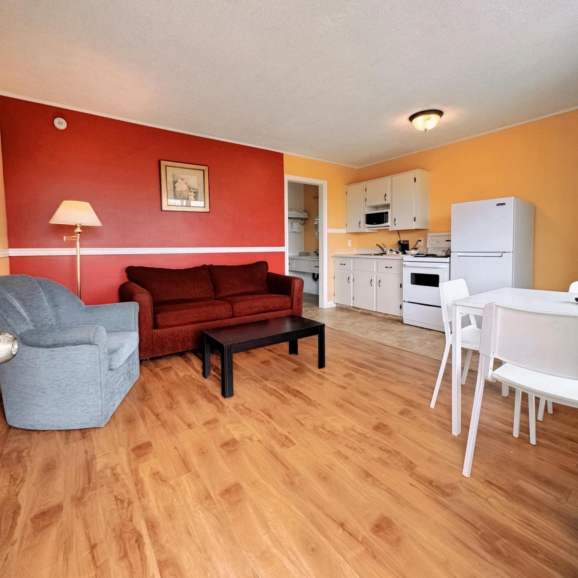 Fair Isle Motel Шарлъттаун Екстериор снимка