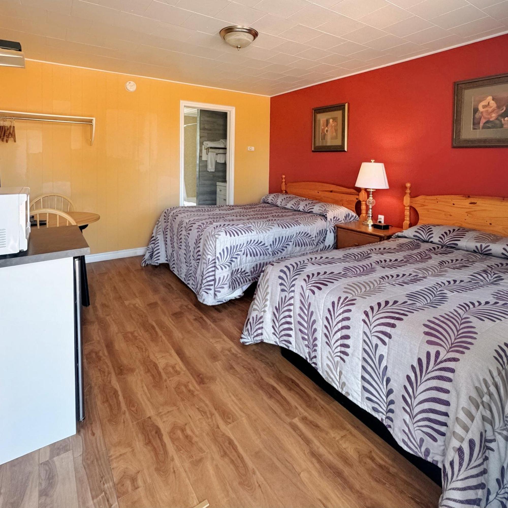 Fair Isle Motel Шарлъттаун Екстериор снимка